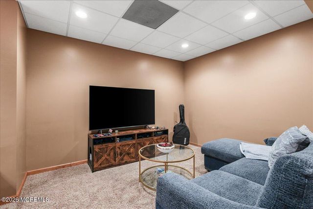 47 Cottonwood Drive, Jackson, NJ 08527