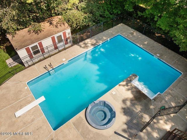 47 Cottonwood Drive, Jackson, NJ 08527