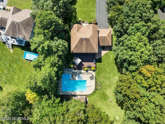 47 Cottonwood Drive, Jackson, NJ 08527