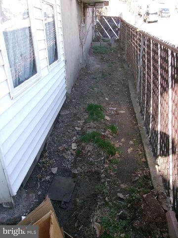 201 N GEORGE ST, Pottsville, PA 17901