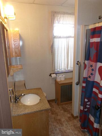 201 N GEORGE ST, Pottsville, PA 17901