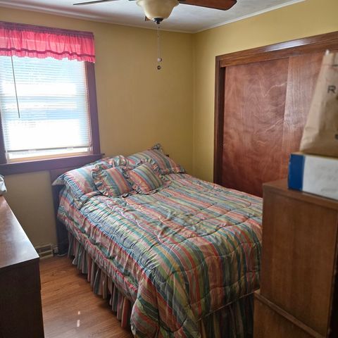 6213 W NEWPORT Avenue, Chicago, IL 60634