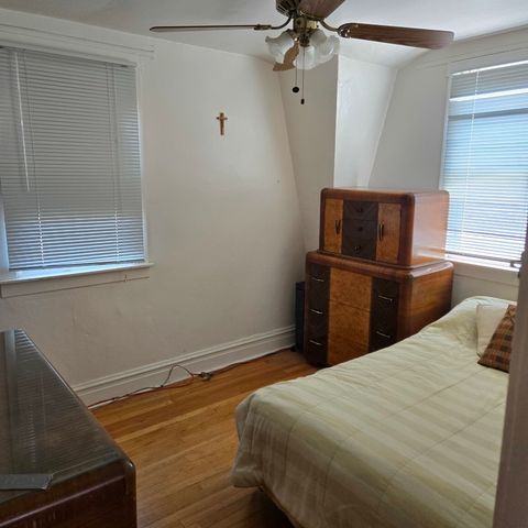 6213 W NEWPORT Avenue, Chicago, IL 60634