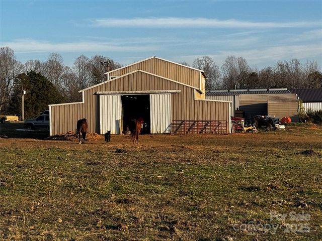 134 Charcoal Road, Cherryville, NC 28021