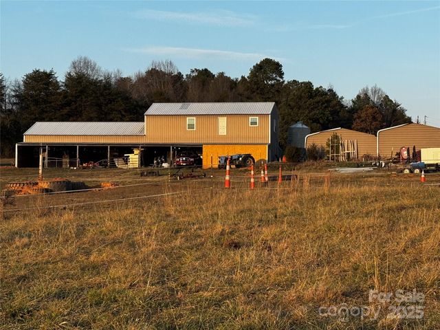 134 Charcoal Road, Cherryville, NC 28021