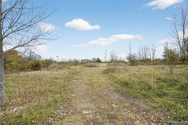6434 Bristol Road, Swartz Creek, MI 48473