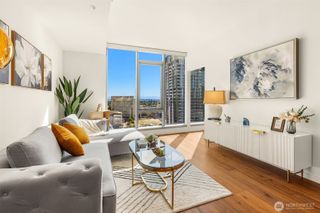 800 Columbia Street #2007, Seattle, WA 98104