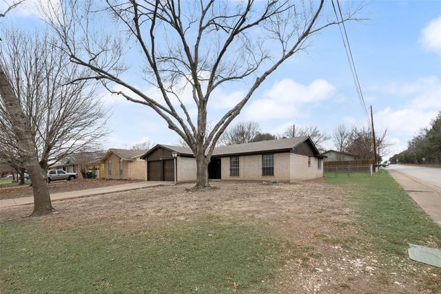 1319 Saturn Drive, Cedar Hill, TX 75104