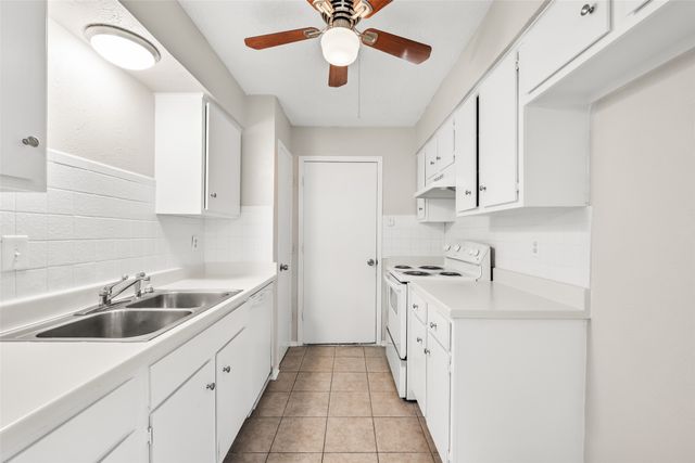 1319 Saturn Drive, Cedar Hill, TX 75104