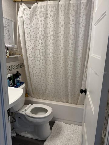 466 36TH AVENUE N, St Petersburg, FL 33704