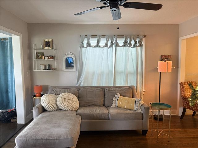 466 36TH AVENUE N, St Petersburg, FL 33704