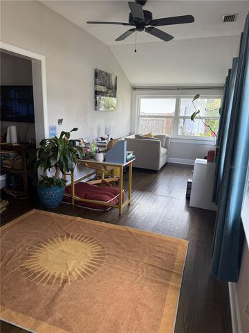 466 36TH AVENUE N, St Petersburg, FL 33704