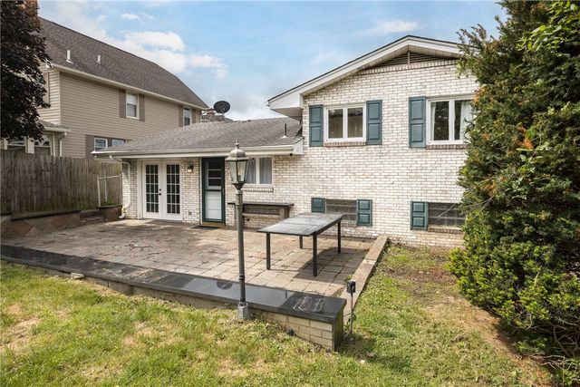 810 Summerlea Ave, City Of Washington, PA 15301