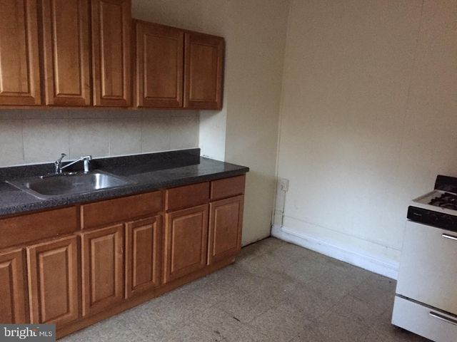 111 E PASTORIUS ST, Philadelphia, PA 19144