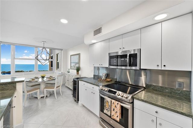 5550 Heron Point DR 1702, Naples, FL 34108