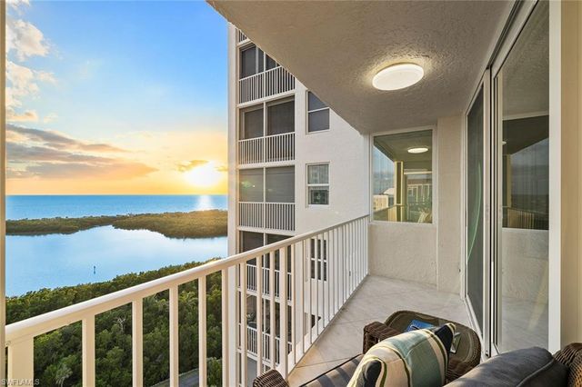 5550 Heron Point DR 1702, Naples, FL 34108