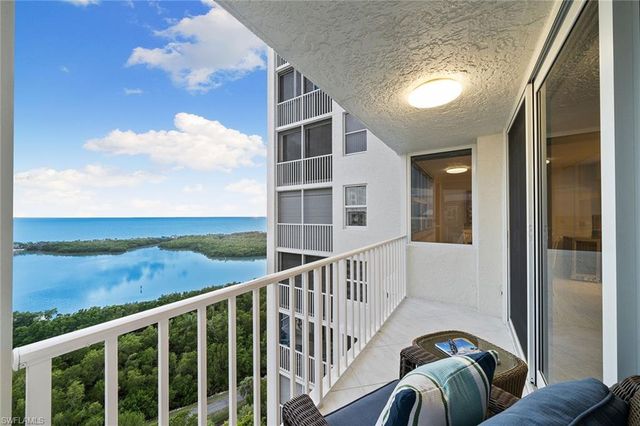 5550 Heron Point DR 1702, Naples, FL 34108