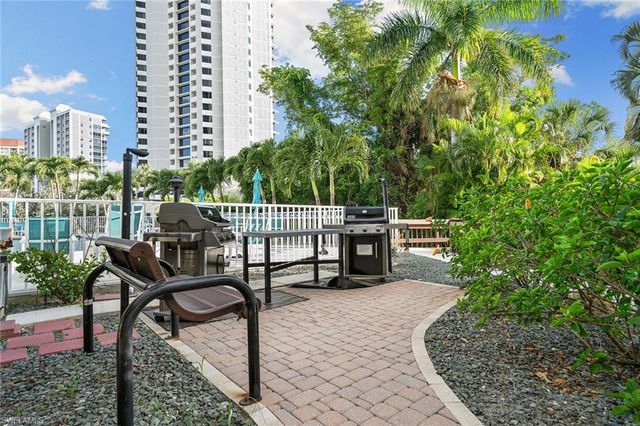 5550 Heron Point DR 1702, Naples, FL 34108