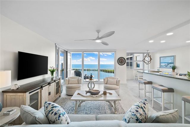 5550 Heron Point DR 1702, Naples, FL 34108