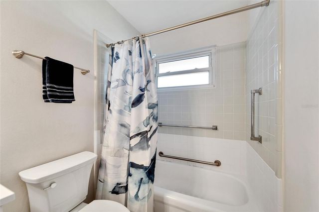 1216 HACIENDA DRIVE, Sun City Center, FL 33573