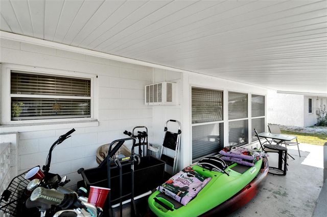 1216 HACIENDA DRIVE, Sun City Center, FL 33573