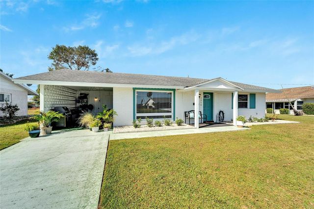 1216 HACIENDA DRIVE, Sun City Center, FL 33573