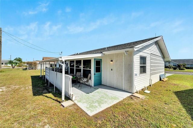 1216 HACIENDA DRIVE, Sun City Center, FL 33573