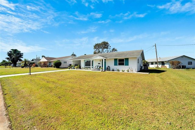 1216 HACIENDA DRIVE, Sun City Center, FL 33573