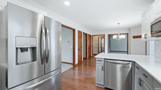 8211 Fallen Pine Court, Fort Wayne, IN 46815