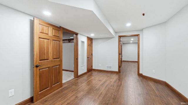 8211 Fallen Pine Court, Fort Wayne, IN 46815