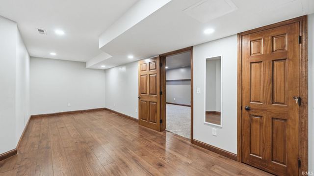 8211 Fallen Pine Court, Fort Wayne, IN 46815