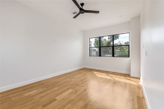 5430 Belmont Avenue, Dallas, TX 75206