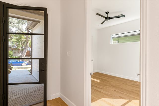 5430 Belmont Avenue, Dallas, TX 75206