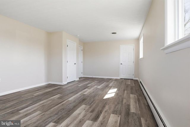 2893 SUNSET DR, Dallastown, PA 17313