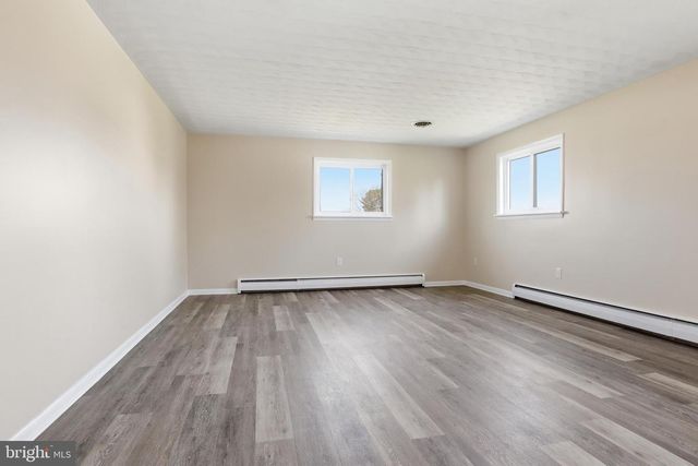 2893 SUNSET DR, Dallastown, PA 17313