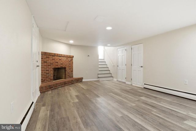 2893 SUNSET DR, Dallastown, PA 17313