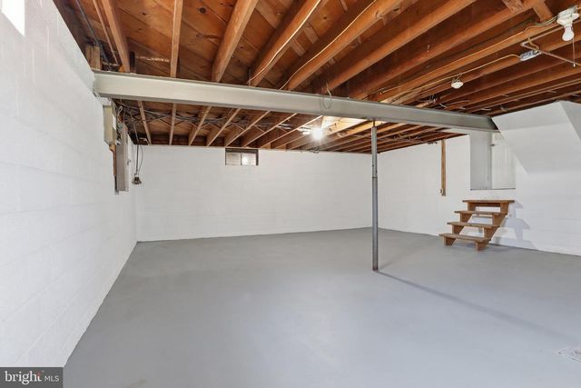 2893 SUNSET DR, Dallastown, PA 17313