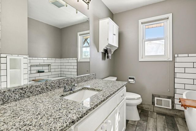 1186 Quincy Street, Shakopee, MN 55379