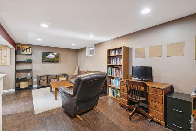 1186 Quincy Street, Shakopee, MN 55379