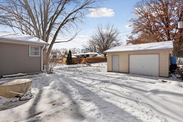 1186 Quincy Street, Shakopee, MN 55379