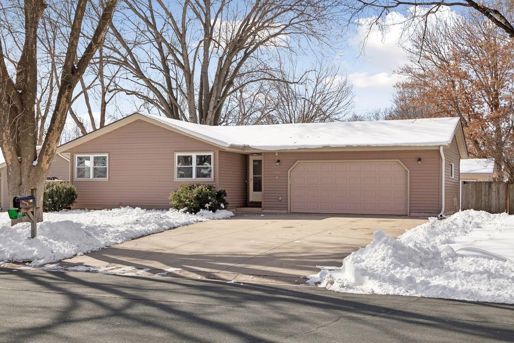 1186 Quincy Street, Shakopee, MN 55379