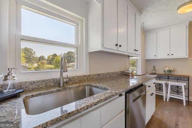 3262 Tara Court NW, Kennesaw, GA 30144