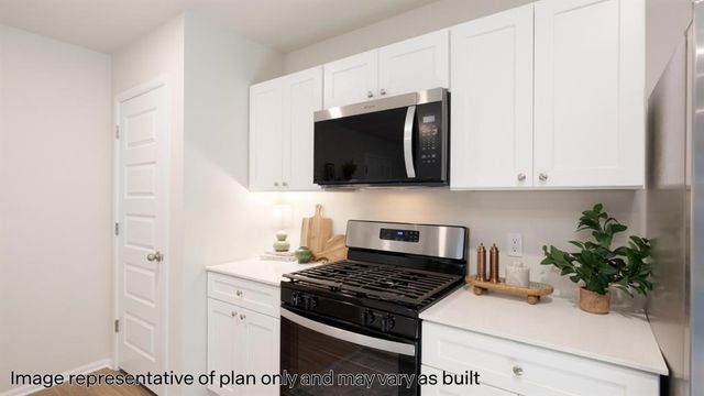 11529 SW 40th Street, Mustang, OK 73064