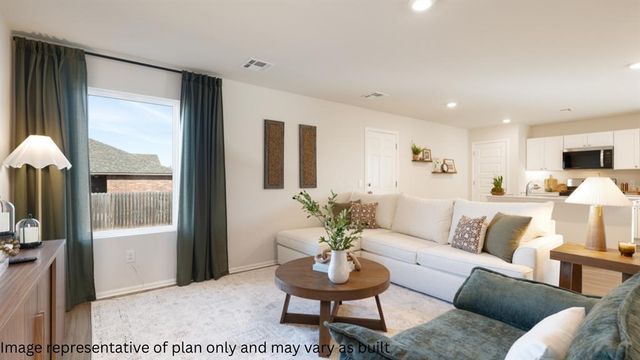 11529 SW 40th Street, Mustang, OK 73064