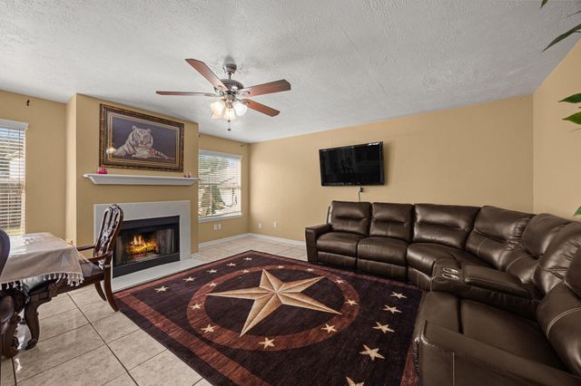 2526 Tomsbrook Drive, Houston, TX 77067