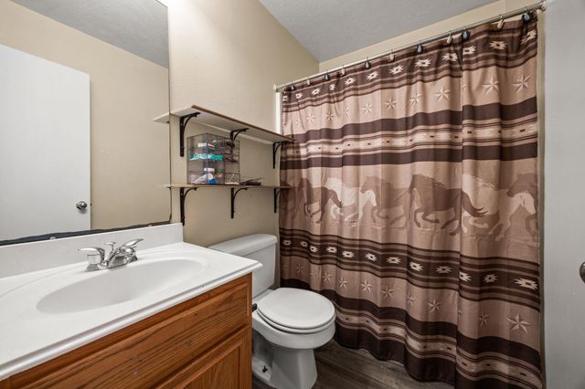 2526 Tomsbrook Drive, Houston, TX 77067