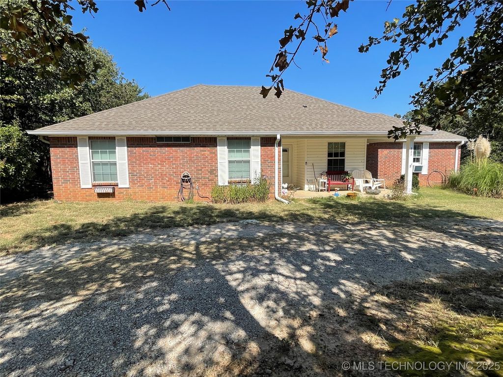 237 Killarney, Dickson, OK 73401