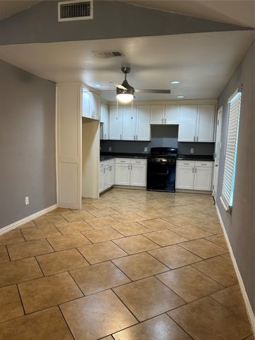 3717 N Crump, Fort Worth, TX 76106