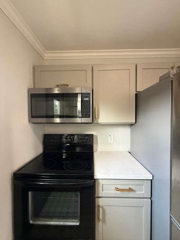 9623 Elmview Place 1, Houston, TX 77080