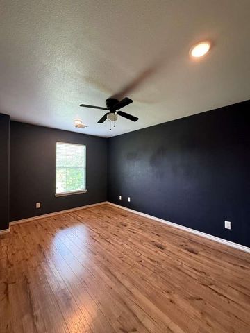 9623 Elmview Place 1, Houston, TX 77080
